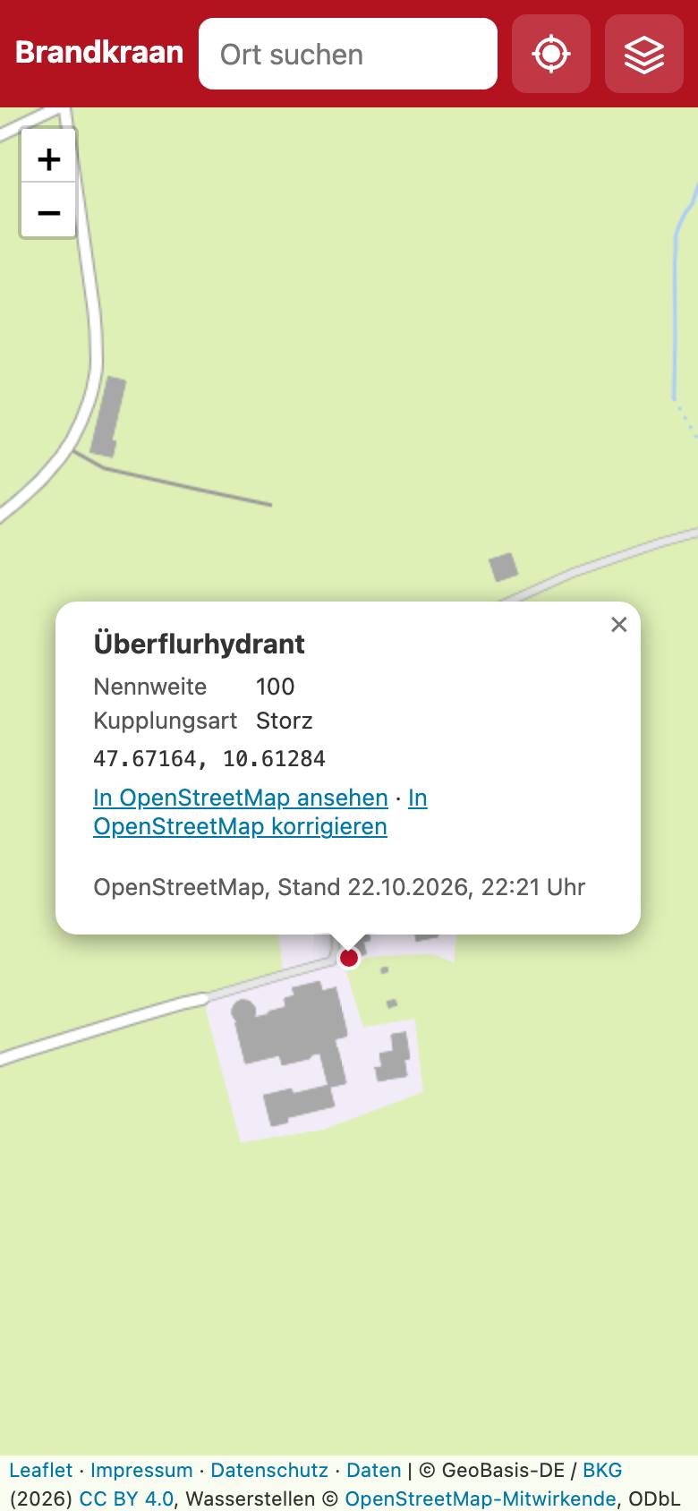 Die Karte auf dem Handy: ein angetippter Überflurhydrant mit Nennweite und Kupplungsart aus OpenStreetMap, Koordinaten, Datenstand und Links zum Ansehen und Korrigieren in OpenStreetMap.